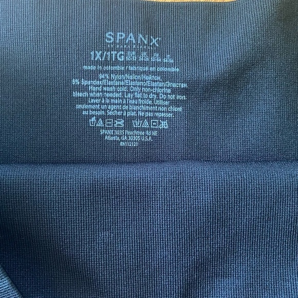 Spanx Seamless Black Leopard Print Slimming Ankle Length Leggings - Picture 4 of 4